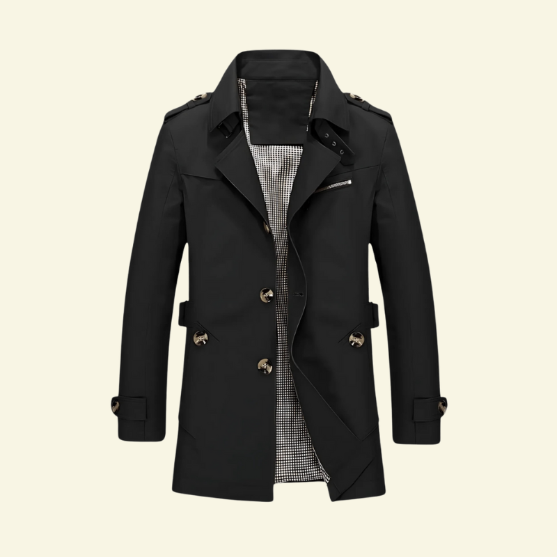 Sort trenchcoat med klassisk krave og knapper i metal — Bjerrelund